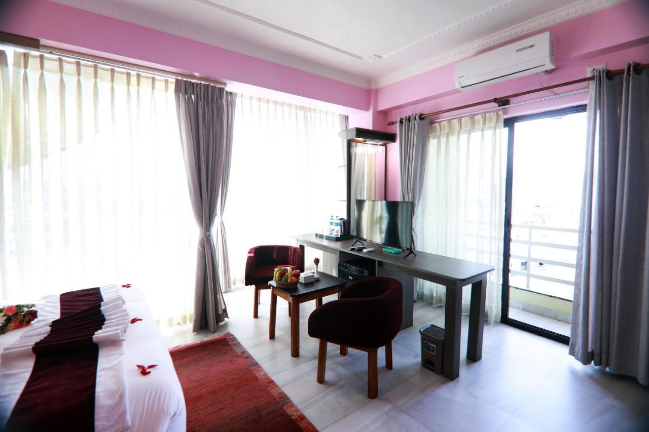 Hotel Task International Pokhara Exterior foto